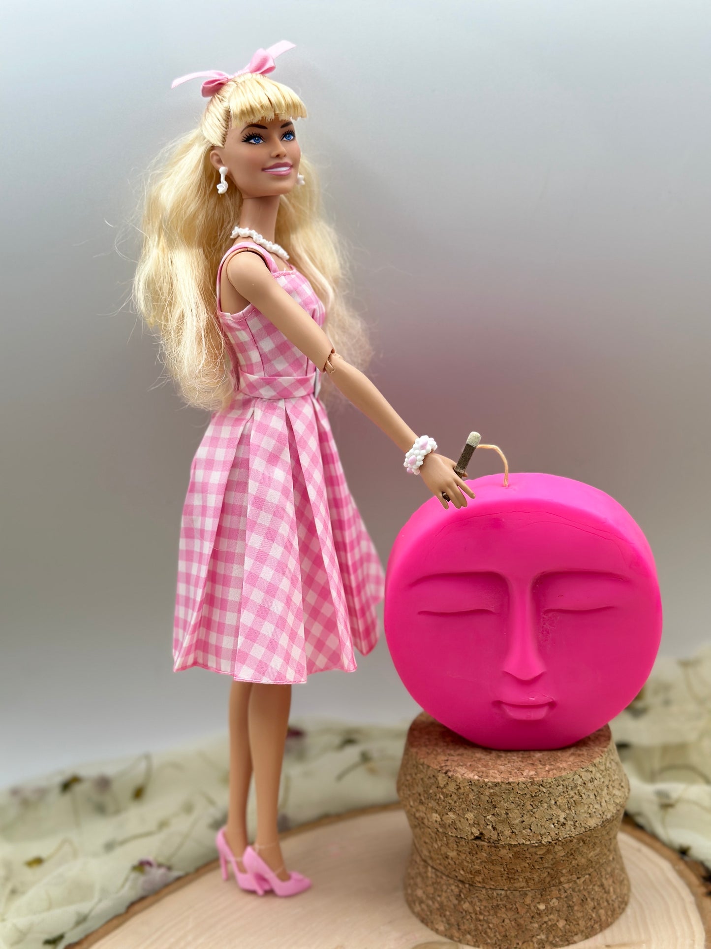 Barbie Moon Face